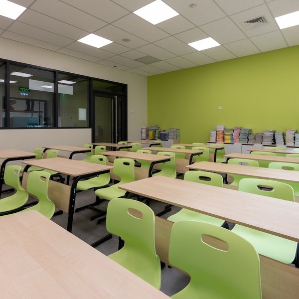 Школа № 883 имени Героя Российской Федерации генерал-лейтенанта М. Ф. Лукина, Москва - фото 5