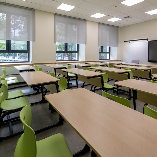 Школа № 883 имени Героя Российской Федерации генерал-лейтенанта М. Ф. Лукина, Москва - фото 6