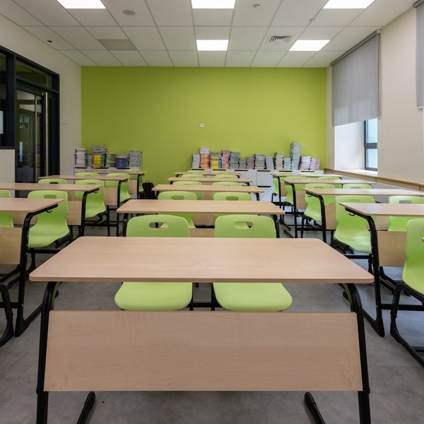 Школа № 883 имени Героя Российской Федерации генерал-лейтенанта М. Ф. Лукина, Москва - фото 4